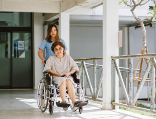 Assisted Living vs. Nursing Homes: Choosing the Best Long-Term Care